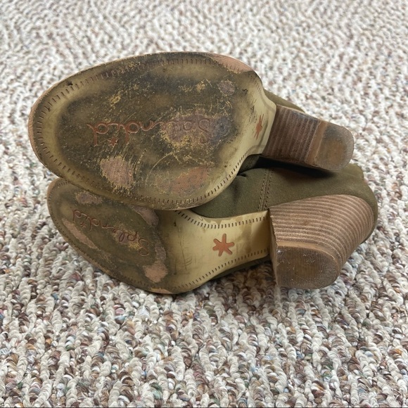 SPLENDID OLIVE GREEN SUEDE ANKLE BOOTIES - Picture 10 of 10